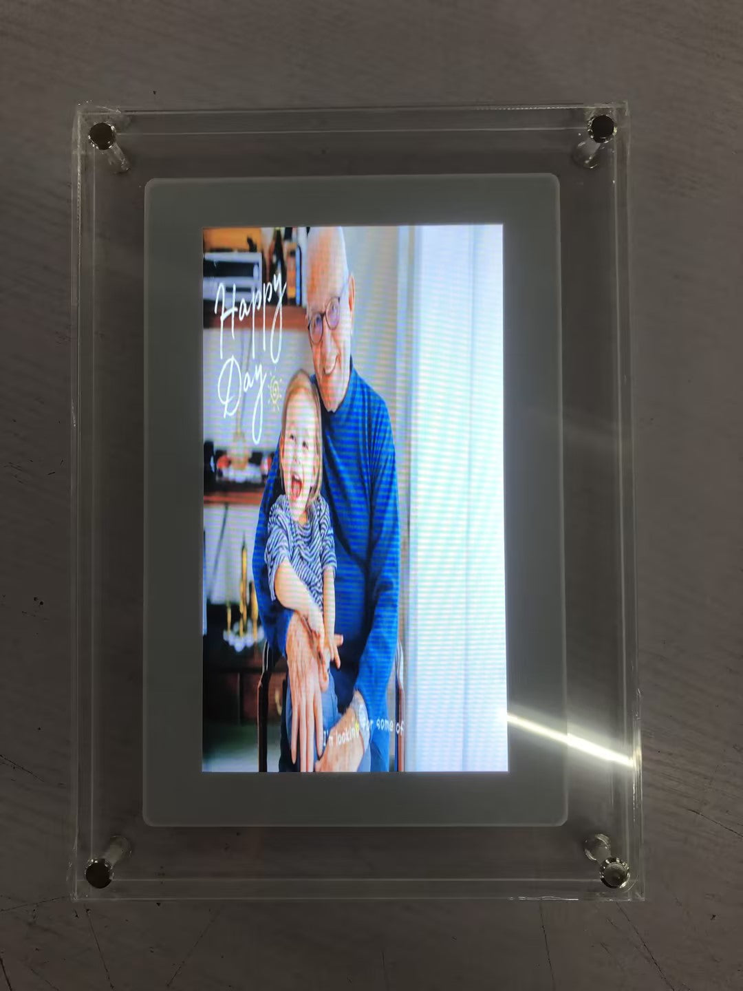 Acrylic Digital Frame - Picture/Video Player with 1GB And Battery Type C